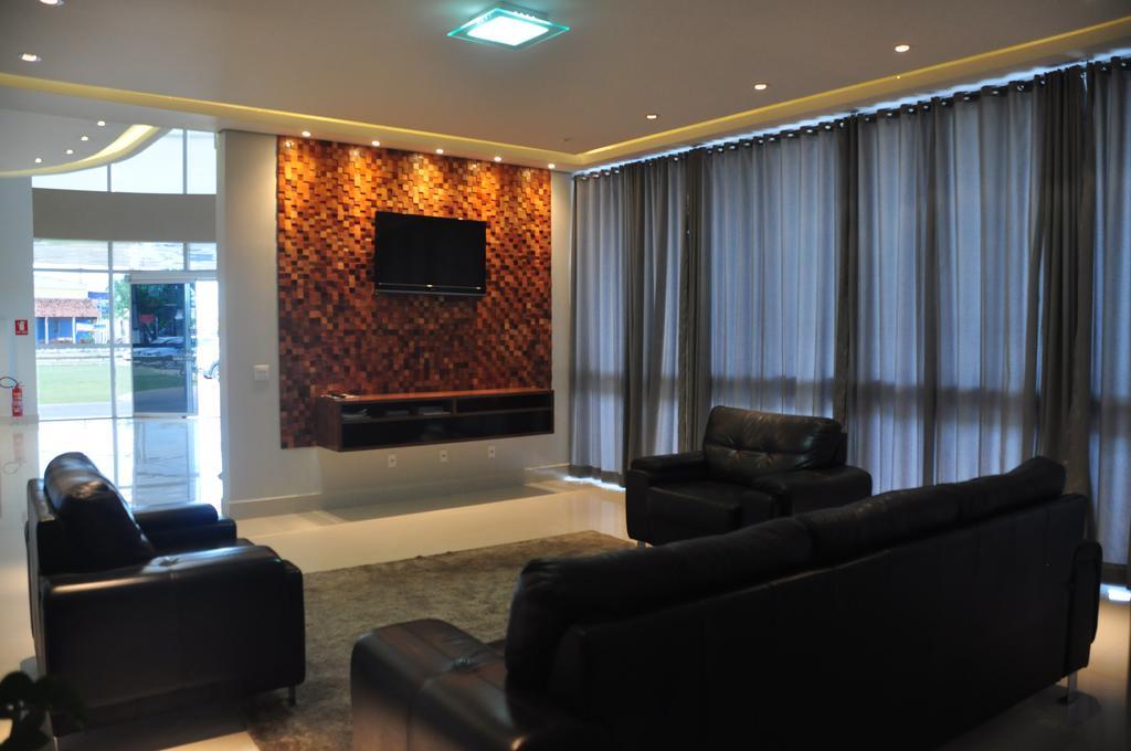 Kamur Plaza Hotel Goianesia
